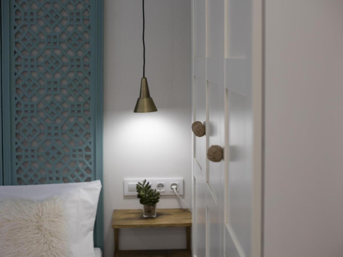 Beautiful Blue Triana Apartment Seville Exterior photo