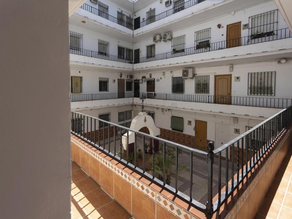 Beautiful Blue Triana Apartment Seville Exterior photo